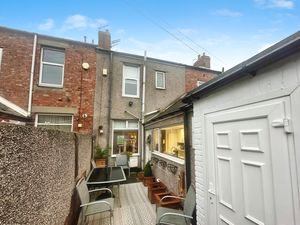 Photo 15- click for photo gallery